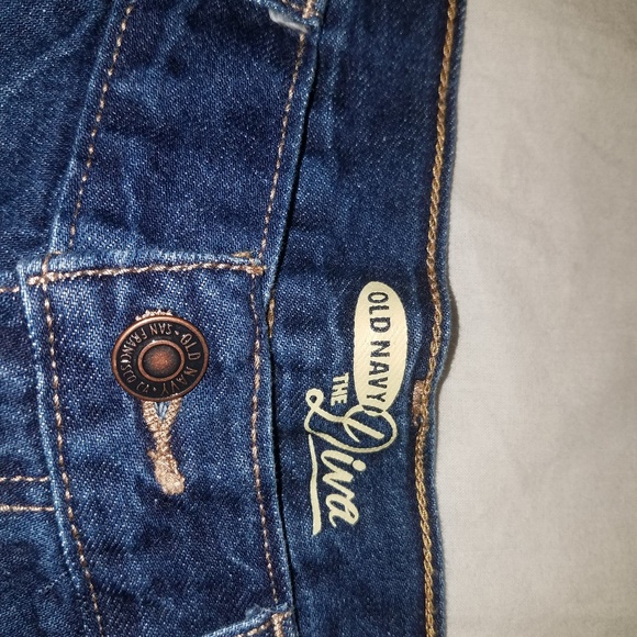 Old Navy "The Diva" Shorts - Picture 2 of 4